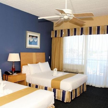Chart House Suites And Marina Клиъруотър Бийч Екстериор снимка